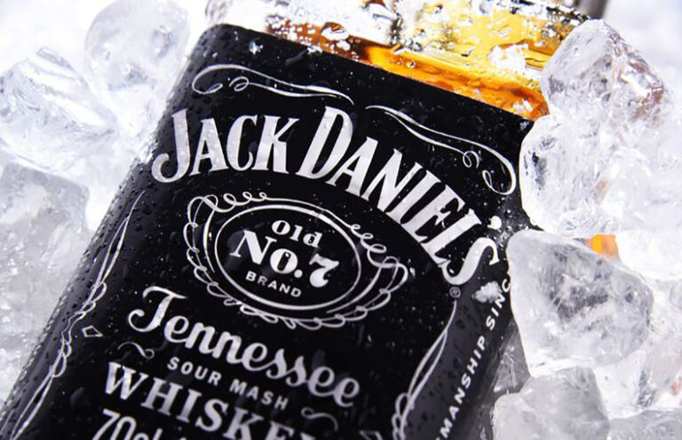 Jack Daniels Font Free Download - Font Pearl